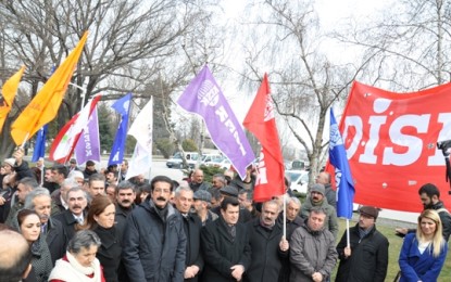 Sıkıyönetim Yasasına Karşı Birlikte Mücadele Kararı Aldılar