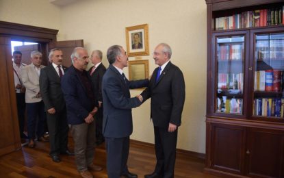 KESK, demokrasiye atılan kurşuna karşı Kılıçdaroğlu’nun yanında