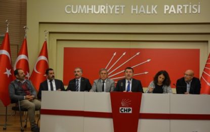 İHRAÇ EDİLEN VE AÇIĞA ALINAN ÜYELERİMİZLE İLGİLİ CHP GENEL MERKEZİNDE BASIN TOPLANTI DÜZENLENDİ